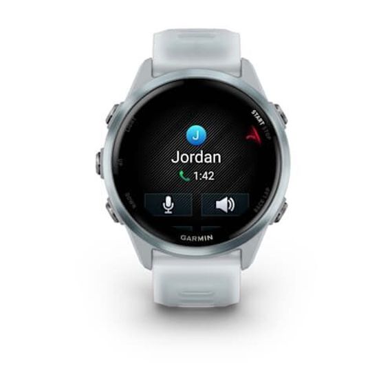 Умные часы Garmin Forerunner 570 - 42 мм Алюминий облачно-голубой с полупрозрачным ремешком белого/облачно голубого цвета