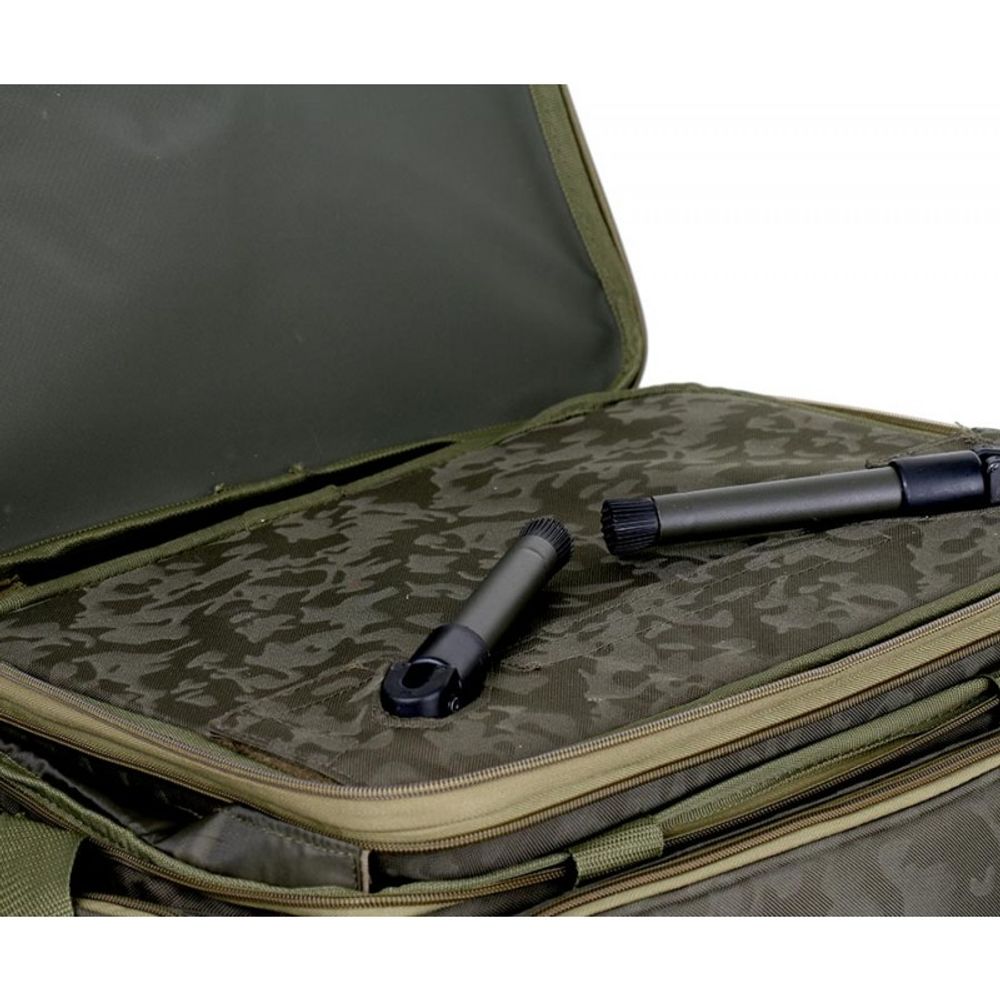 CARP PRO Сумка карповая с вмонтированным столиком 55x38x26см