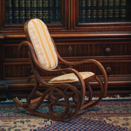 Миниатюрная (детская) кресло-качалка