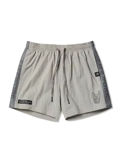 Шорты нейлоновые с сетчатыми полосками