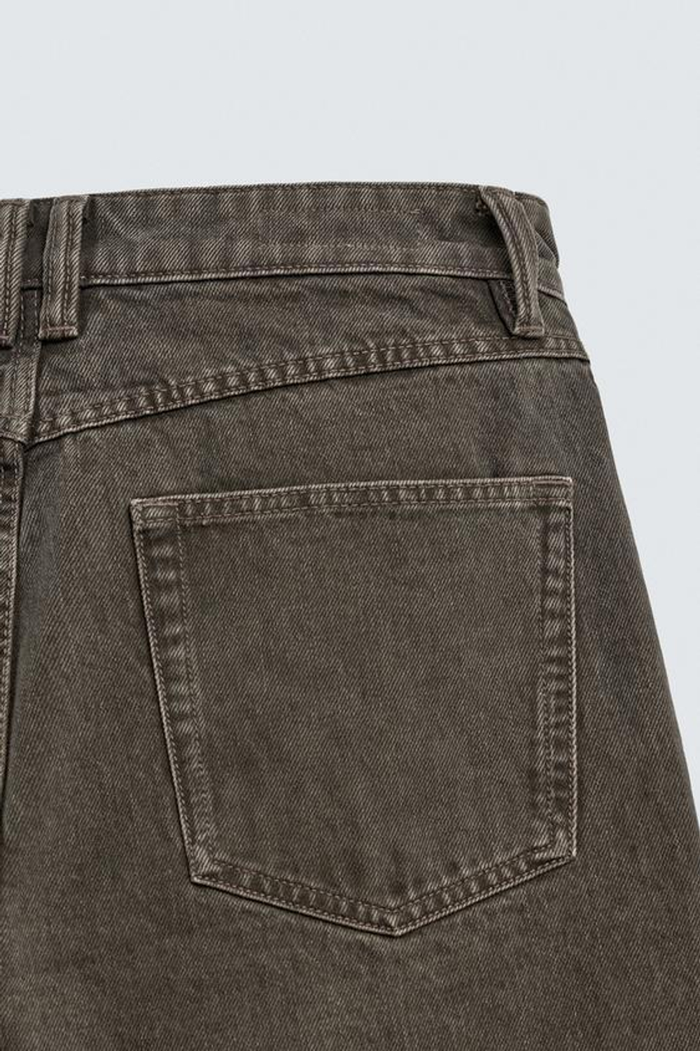 ZARA ДЖИНСЫ STRAIGHT FIT СО СКЛАДКАМИ, СЕРО-КОРИЧНЕВЫЙ