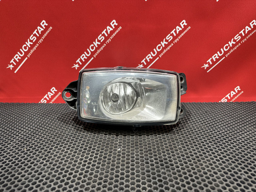 Фара противотуманная правая