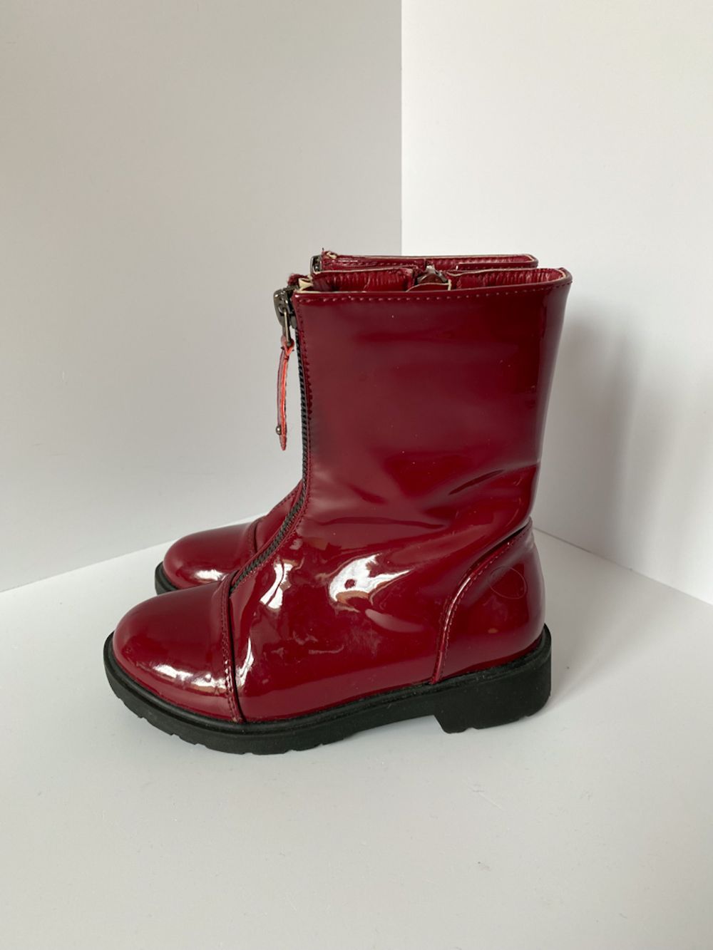 Лаковые сапоги Steve Madden, 28,5