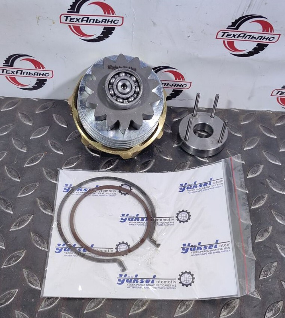 Водяная помпа RE530194