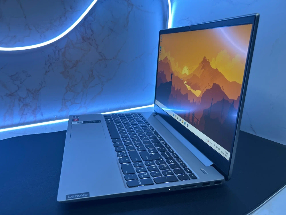 Ноутбук Lenovo Ideapad S340-15API. Конфигурация: Ryzen 5 3500U/8GB/128GB+1TB/Vega 8/Win11/FHD