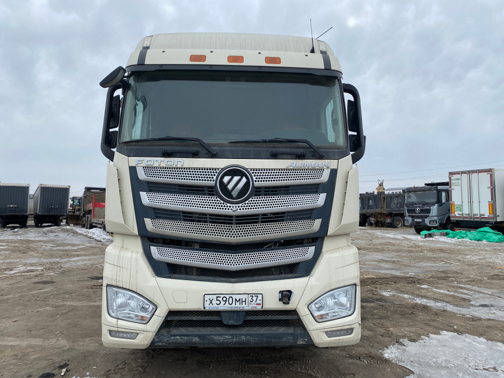 Foton AUMAN 4x2 Седельный тягач EST A 1844 MT (Дизельный, 11,8 л, МТ, 450 л.с.)