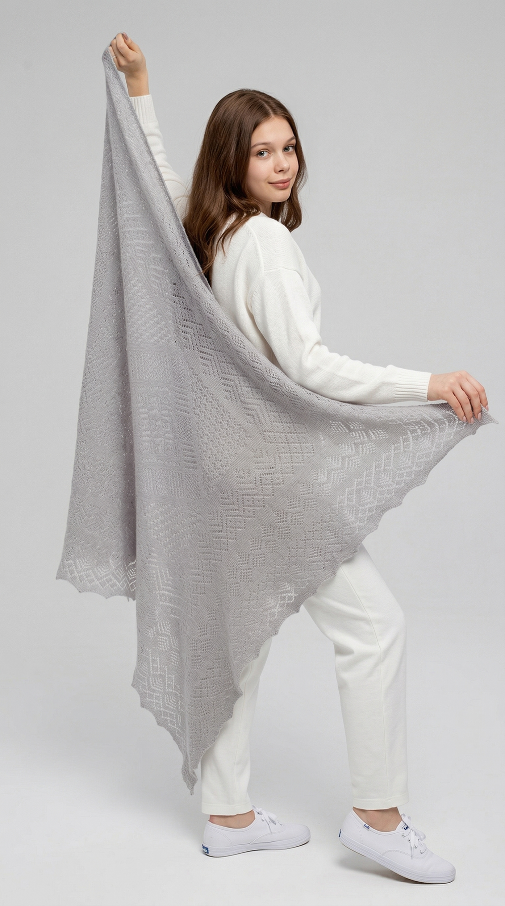 Оренбургский пуховый платок П4-110-03 серый