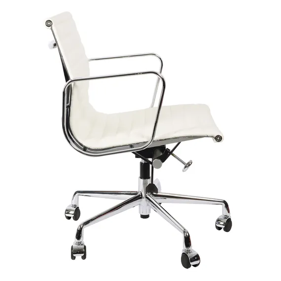 Офисное кресло Eames Ribbed EA 117 белая кожа