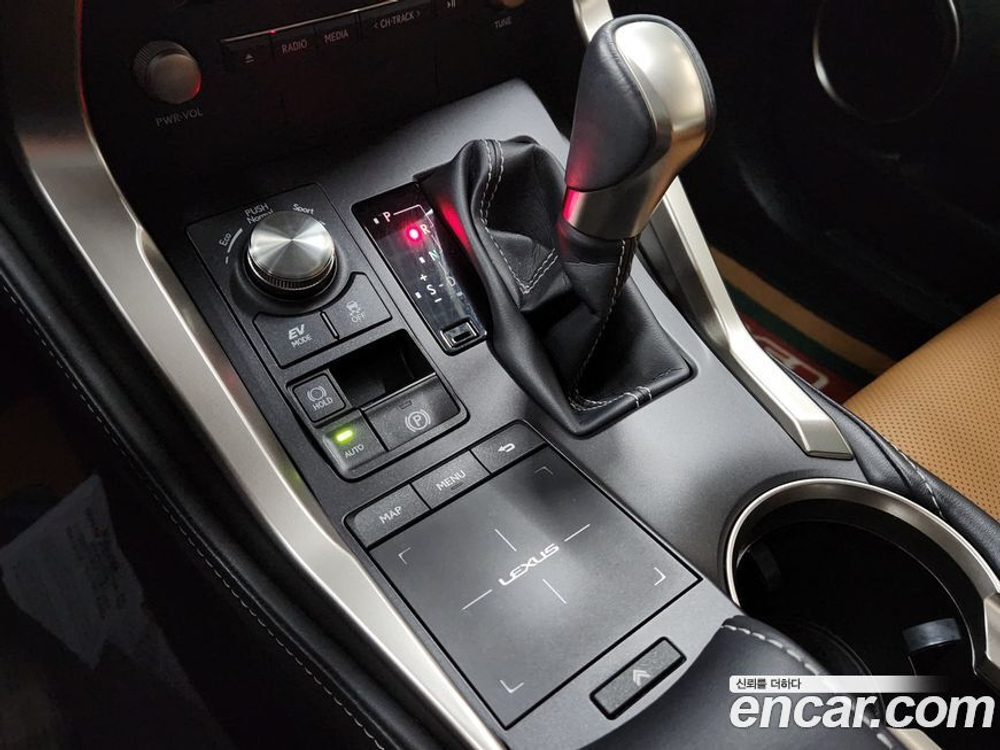 Lexus NX300h 슈프림 (06.2021)
