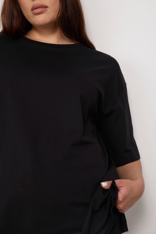 Футболка прямого кроя, черный