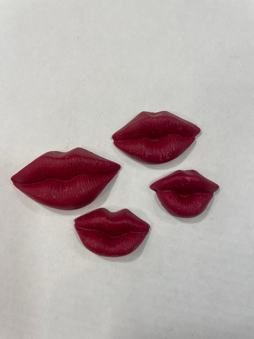 Декор губы - 4 шт