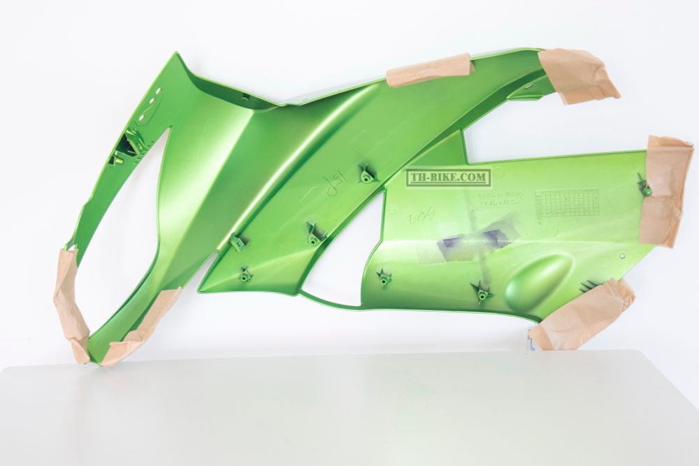 55028-0235-15P. COWLING,UPP,RH,C.L.GREEN. Kawasaki EX650, Ninja650