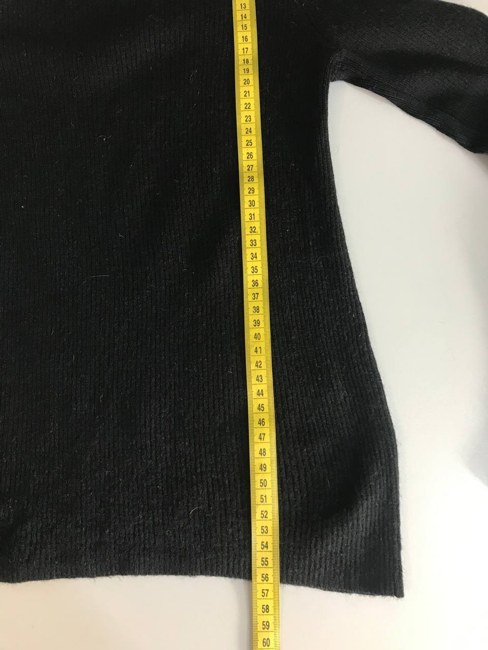 Джемпер Uniqlo базовый из шерсти, маркировка М, визуально на 46 размер