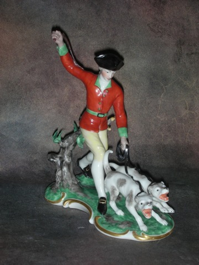 Статуэтка. Фарфор. Охота. Охотник с собаками. Nymphenburg. Германия