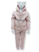 Спортивный костюм для девочки с начесом.