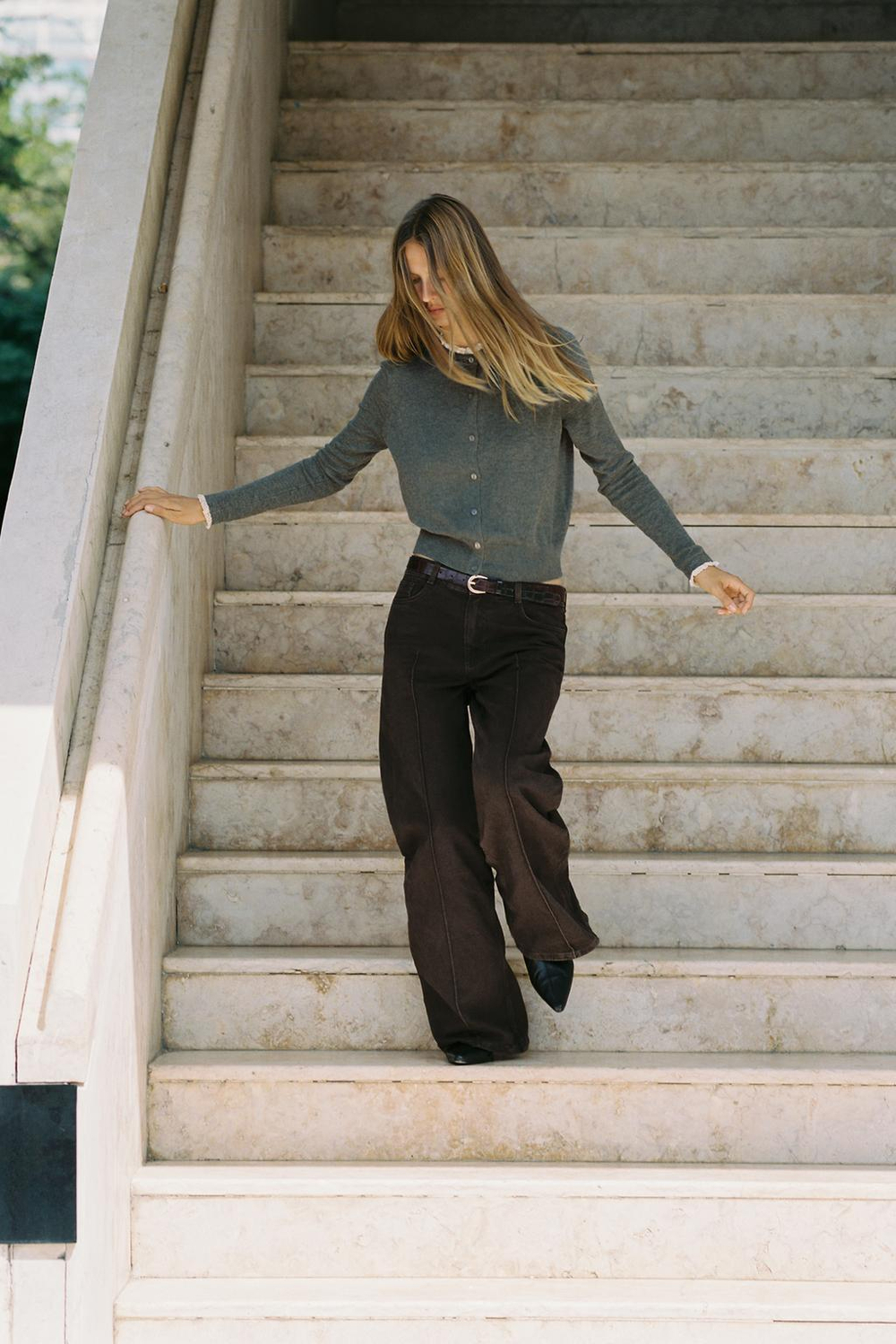 ZARА КАРДИГАН С КОМБИНИРОВАННОЙ КРУЖЕВНОЙ ОТДЕЛКОЙ, СЕРЫЙ