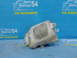 Бачок омывателя TOYOTA LAND CRUISER 1992