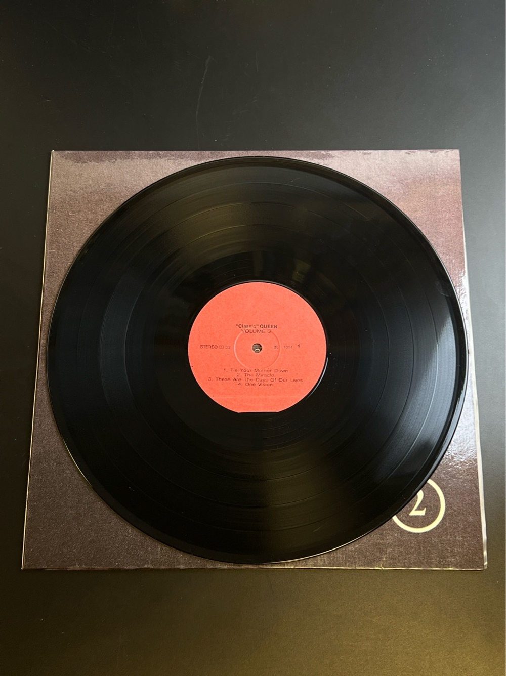 LP 2 часть Queen - Classic. Виниловая пластинка 12 дюймов