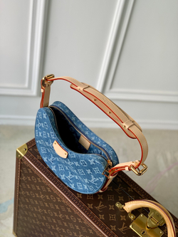 Louis Vuitton Croissant MM Bag