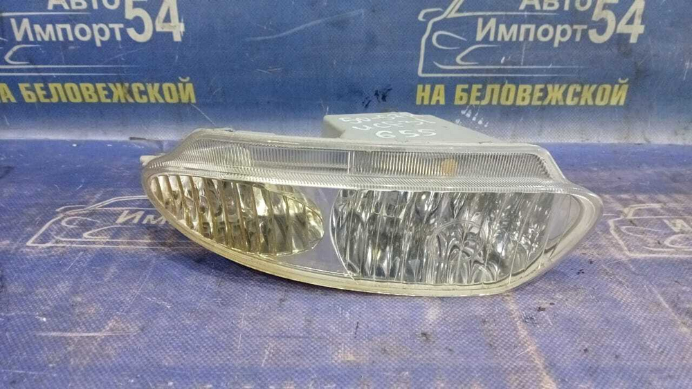 Туманка правая TOYOTA CELSIOR 2000-2003