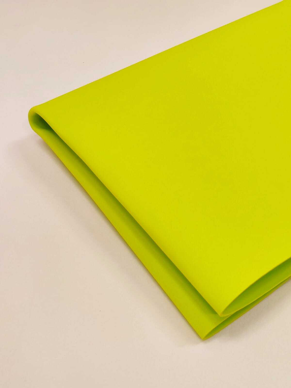 Фоамиран Иран 2 мм 60х70 см #219 Желто-зеленый (салатовый)