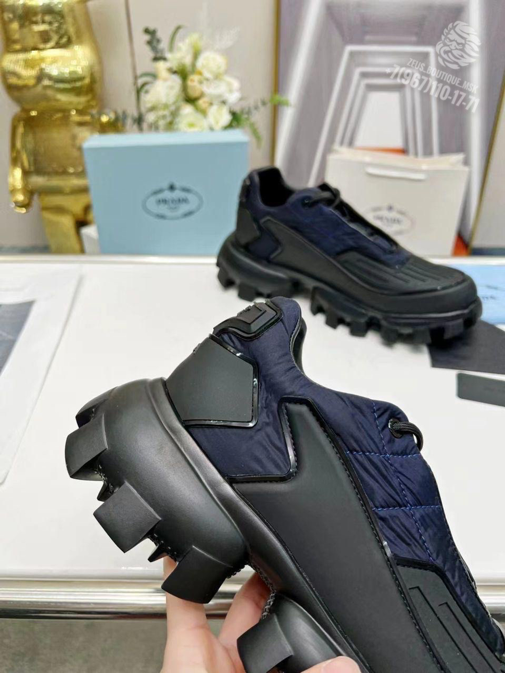 Кроссовки Prada