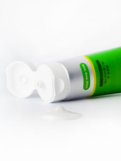 Consly Clean & Exfoliate Cleansing Foam пенка для умывания с AHA, BHA, PHA кислотами
