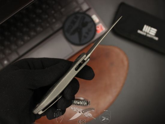 Складной нож WE Knife Mini Synergy 2011CF-A c клинком из стали CPM-20CV, рукоять титан