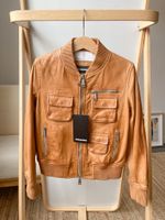 Кожаная куртка Dsquared2