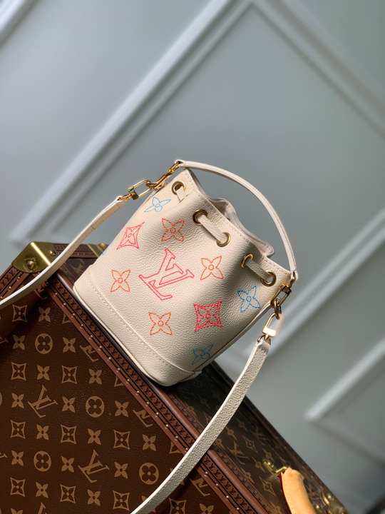 Louis Vuitton Nano Noe