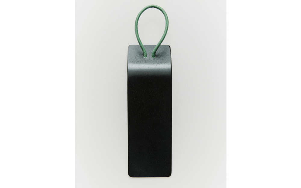 Zara Home Декоративная фигурка из дерева, цвет чёрный, 14 см