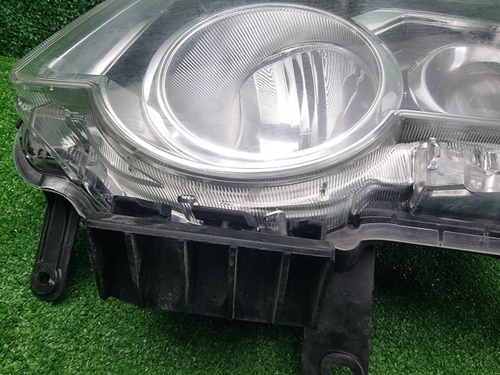 Фара левая Nissan X-Trail Т31 (2010-2015) ксенон