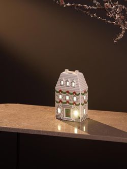 Домик с подсветкой Olgod из коллекции New Year Essential, 19см