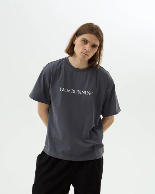 Футболка Postaments Hate Run серая