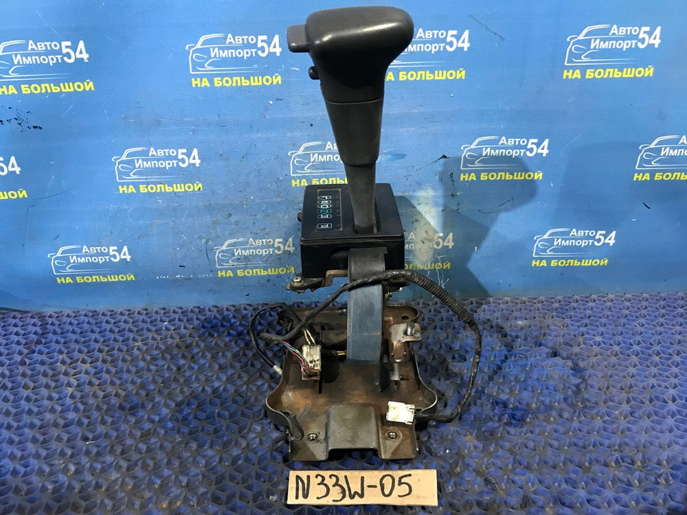 Селектор АКПП MITSUBISHI CHARIOT 1995