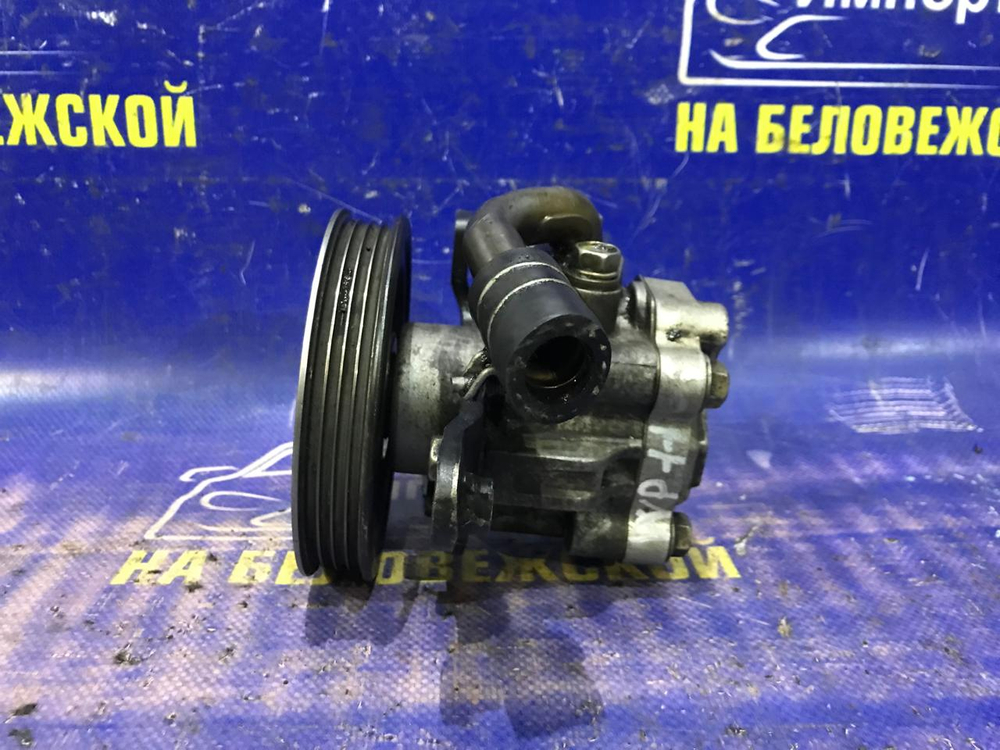 Насос ГУР NISSAN PRIMERA 1997