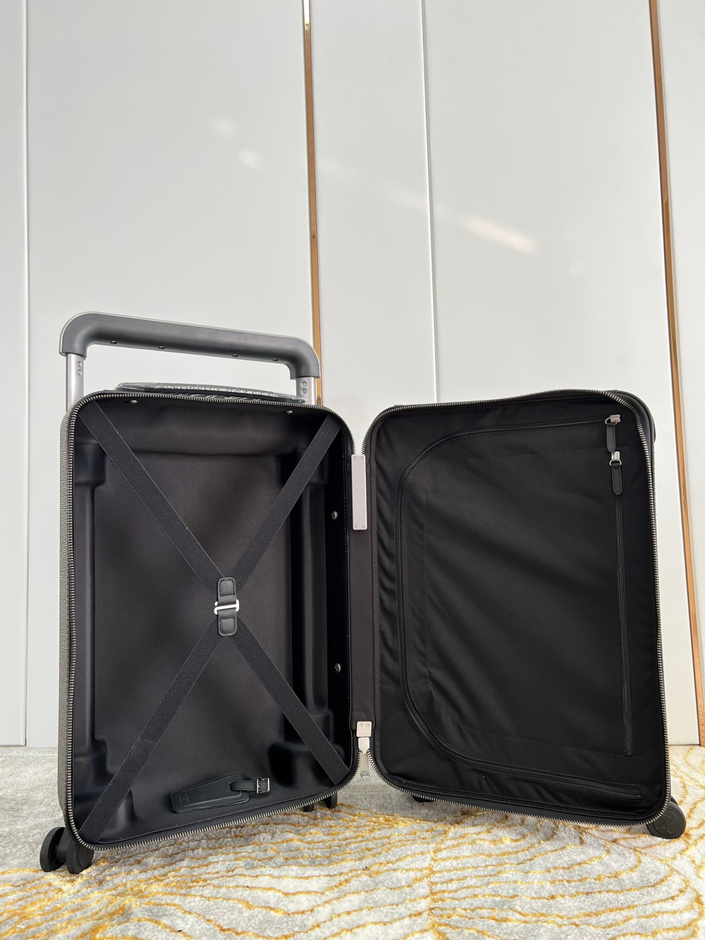 Louis Vuitton Horizon 55 Suitcase