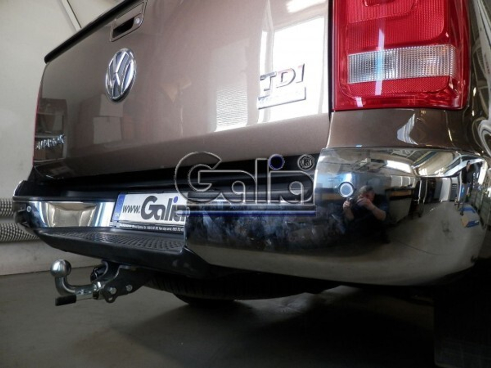 Фаркоп оцинкованный Galia V076A для Volkswagen Amarok 2010-(паспорт и сертификат в комплекте)(без электрики)