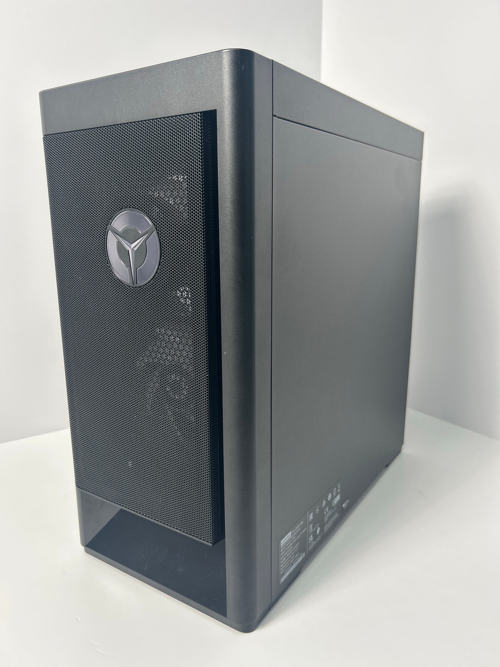 Системный блок игровой Lenovo Legion T5 Gen 5 (90RC00HBRS) AMD Ryzen 5 5600G/RAM 16 GB/HDD 1000GB/SSD 256 GB/GeForce RTX 3060/DOS/черный. Состояние: C2