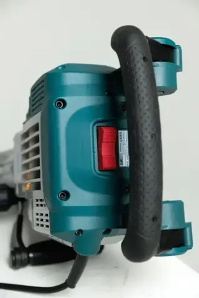 Отбойный молоток электрический БЕТОНОЛОМ 3600 Вт 105 Дж 2700 уд/мин