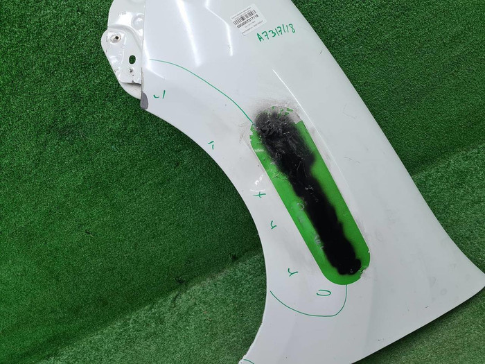 Крыло переднее левое Renault Logan 2 (2014-2022)