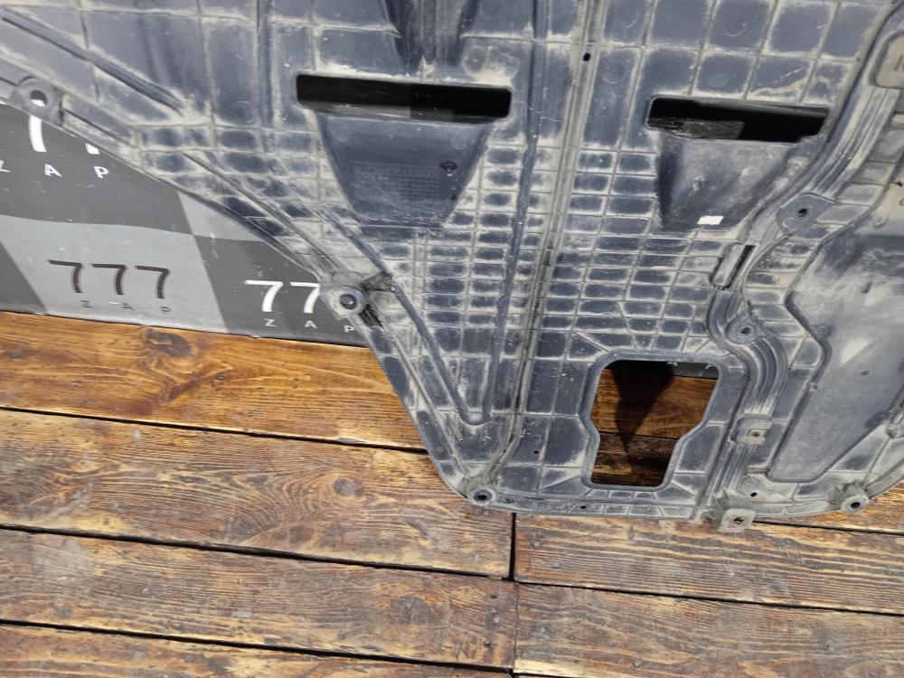 Защита двигателя Kia Sportage 5 (NQ5) 21-нв Б/У Оригинал 29110P1000