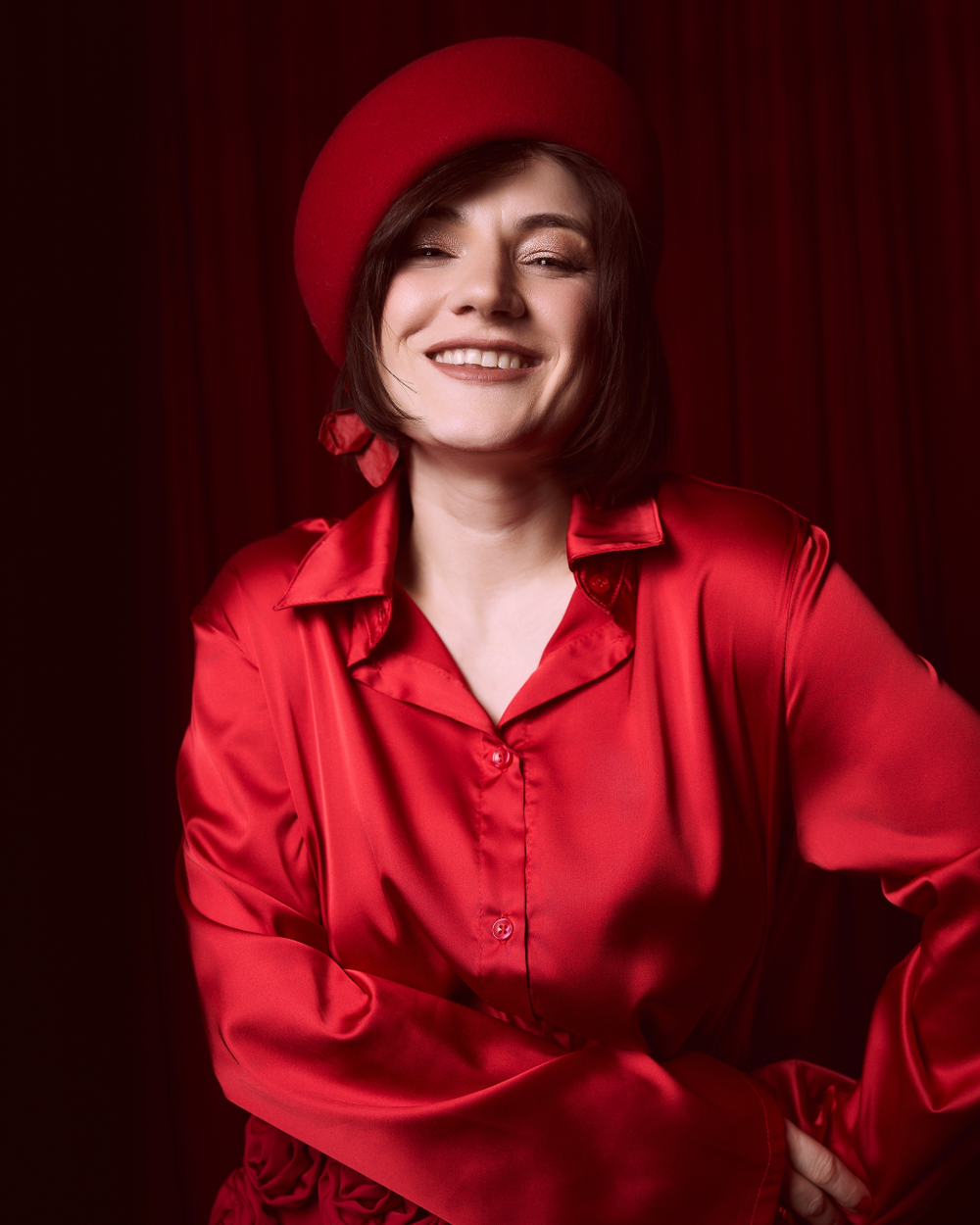 Мини берет фетр красный