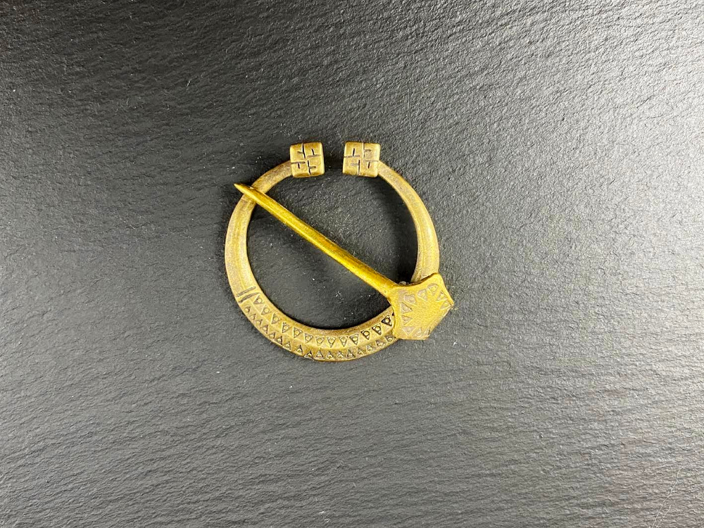 Фибула. Швеция 11 в.