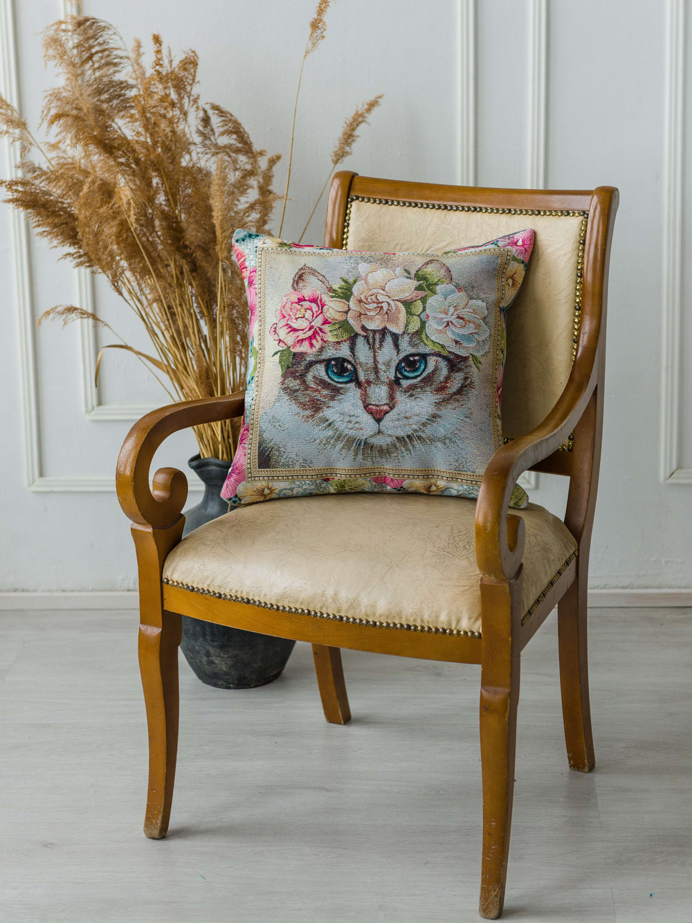 Декоративный гобеленовый чехол для интерьерной подушки Киса 47*47