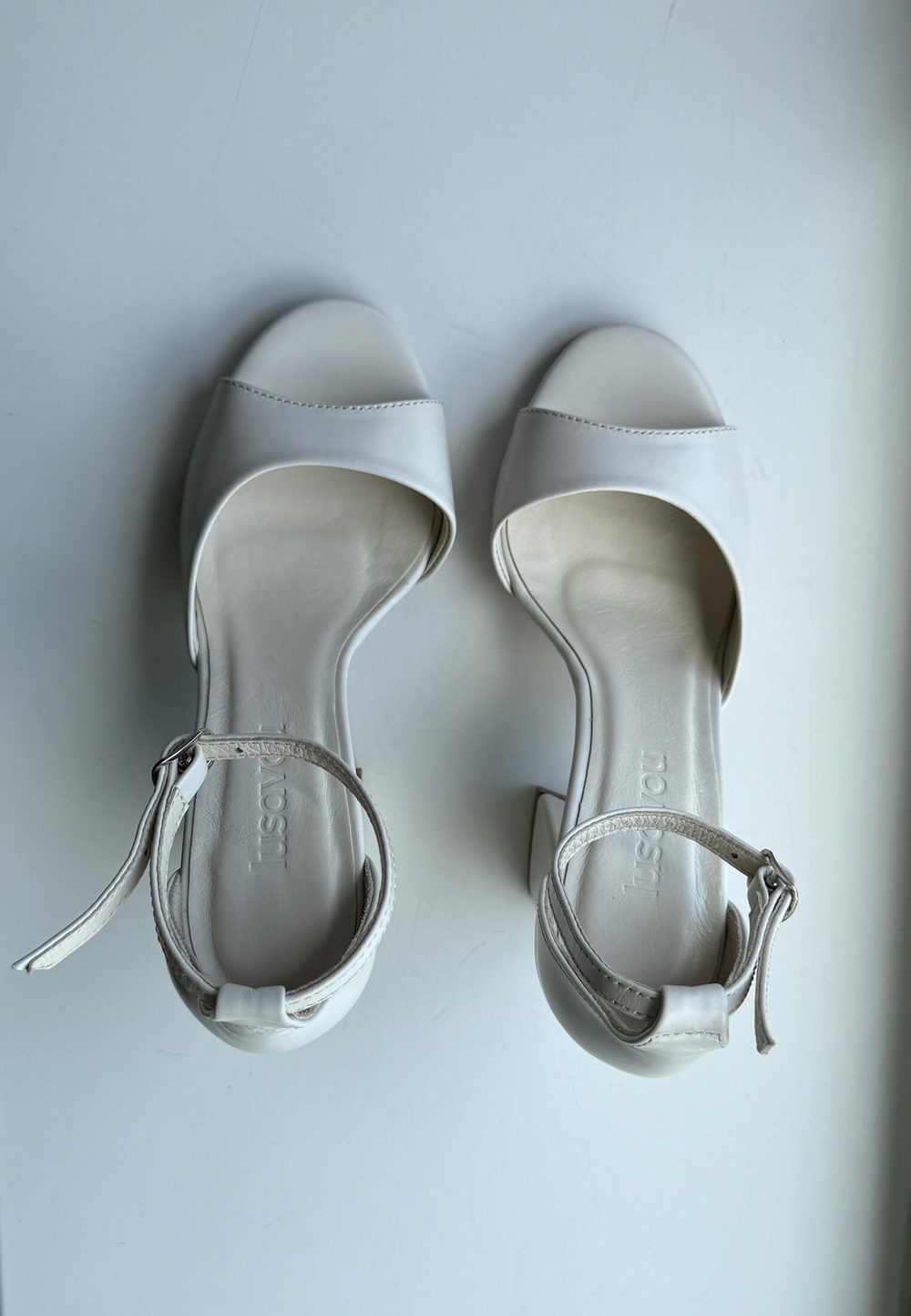 Босоножки // Rima // White