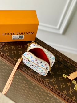 Louis Vuitton Wapity Case