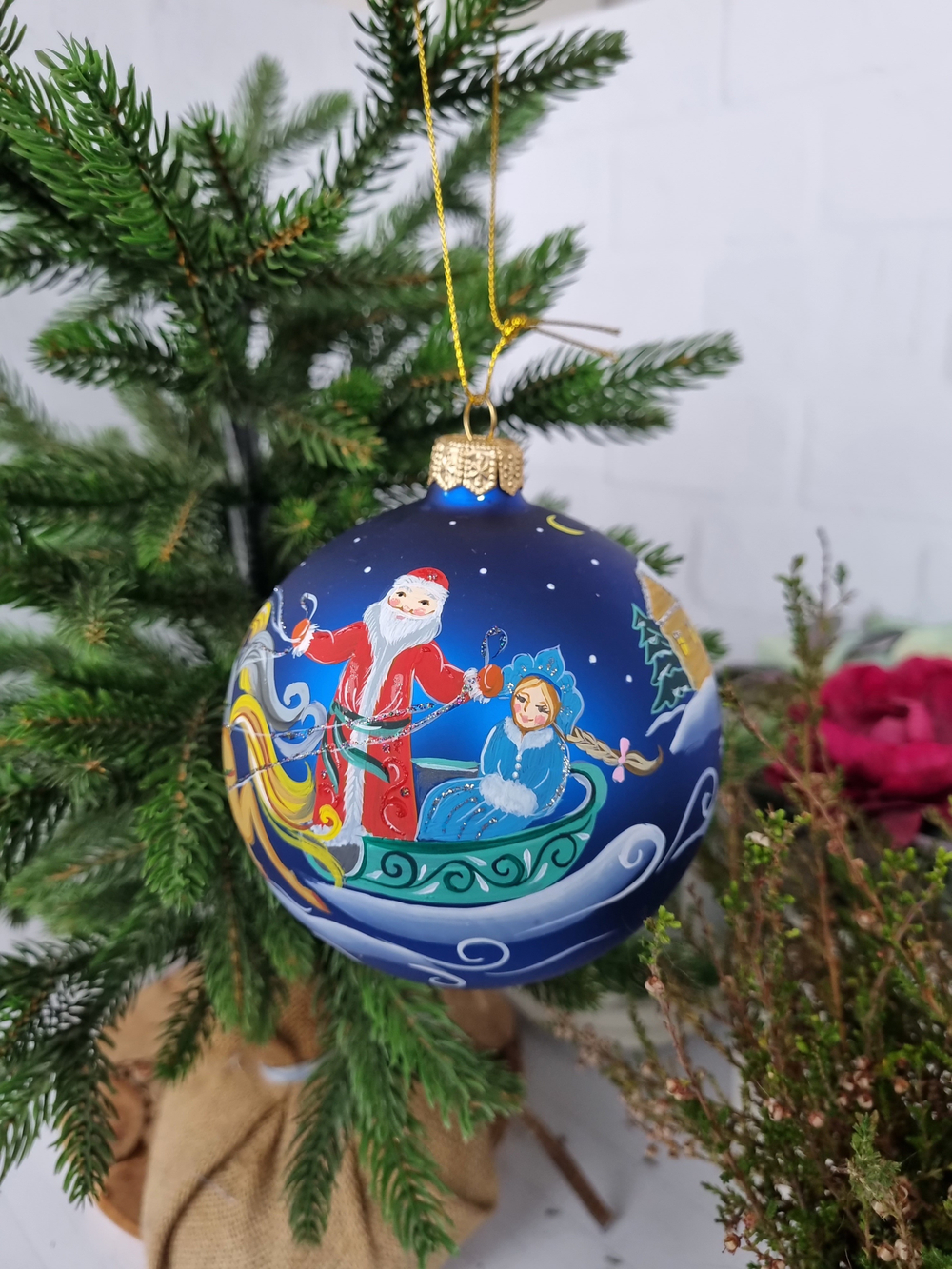 Шар стеклянный "Тройка", ручная роспись