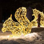 уличная фигура белочки с орехом