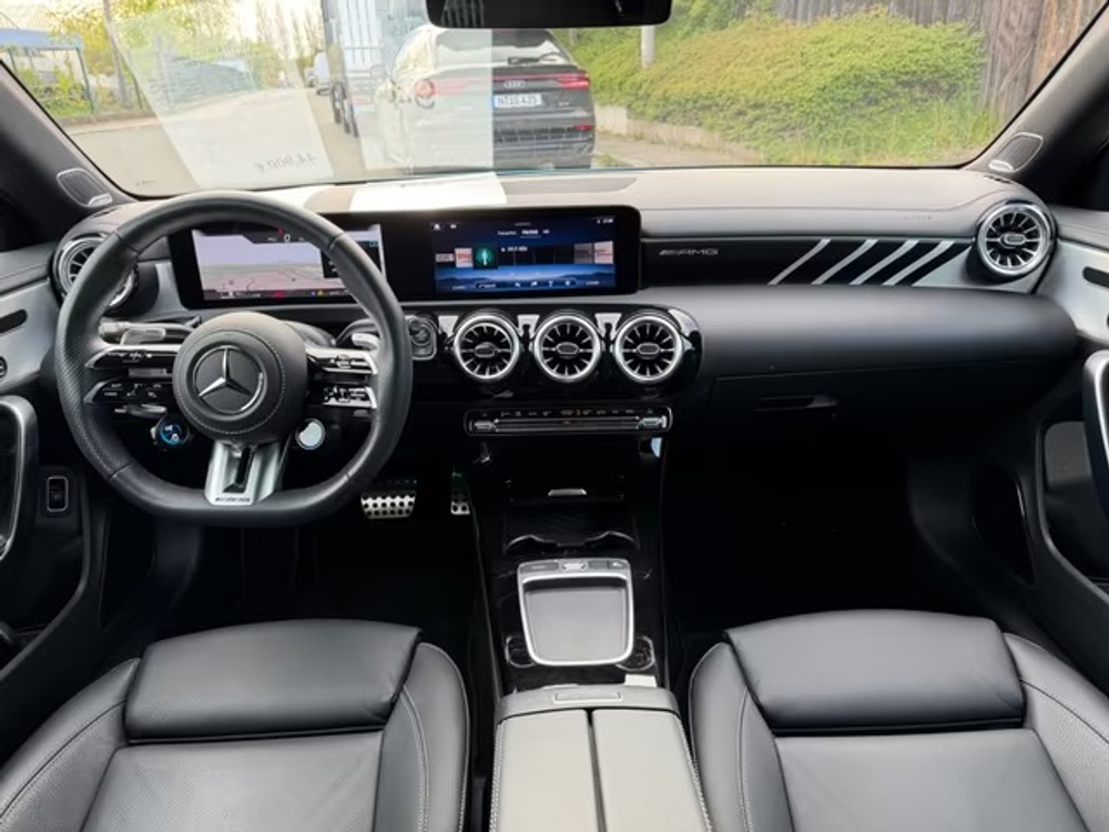 Mercedes-Benz CLA 35 AMG Shooting Brake